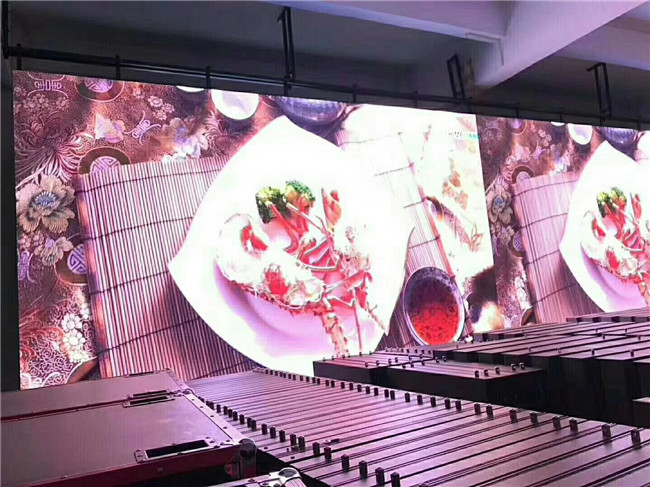 High Refresh Curved LED Screen Rental Multi Functional For Stage Backdrop